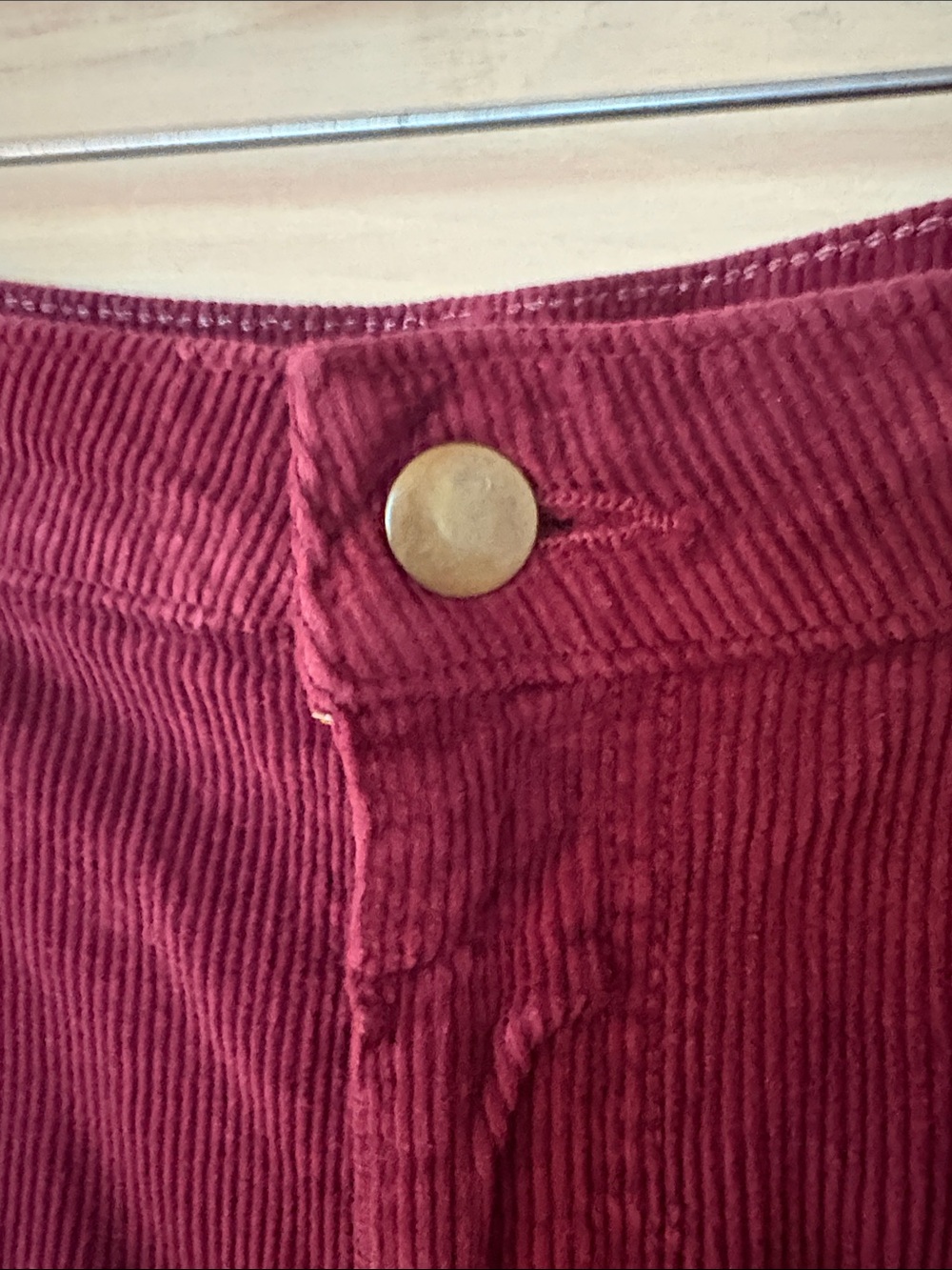 American Apparel Burgundy Corduroy Shorts. Size 32. In fair condition. Vintage - Picture 2 of 10